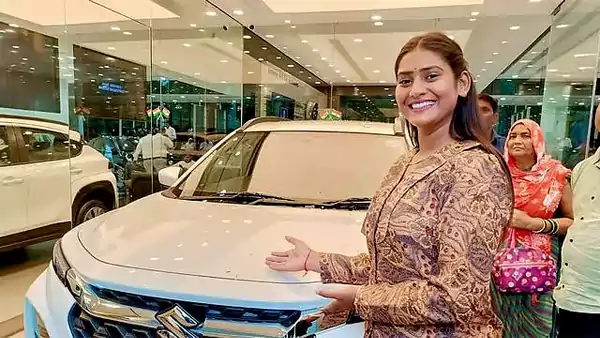 Shivani Kumari buying a new car