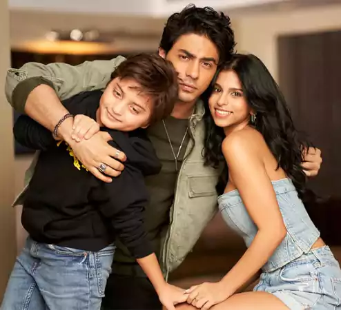 Aryan Khan with Siblings